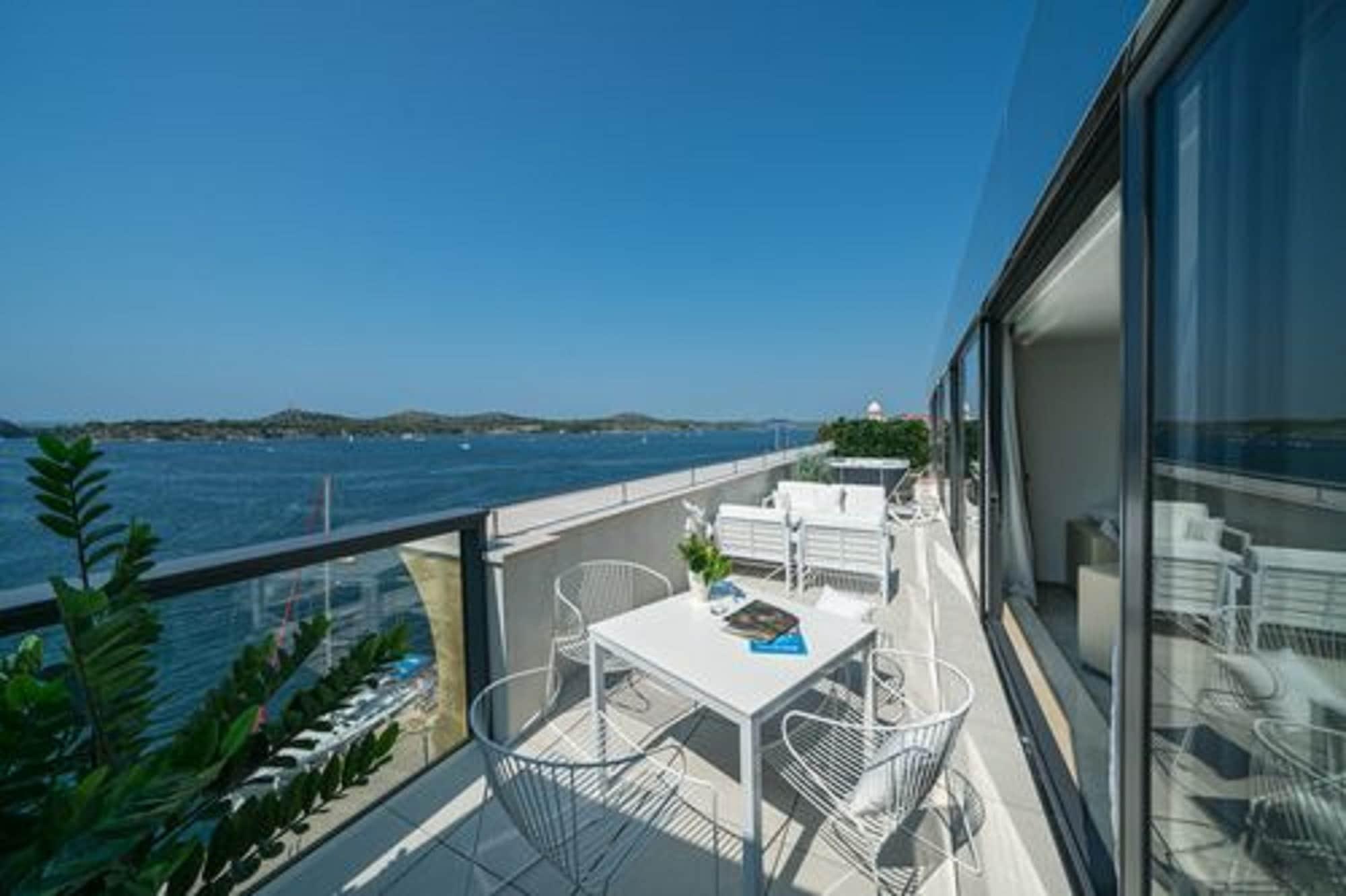Bellevue Superior City Hotel Šibenik Exterior foto